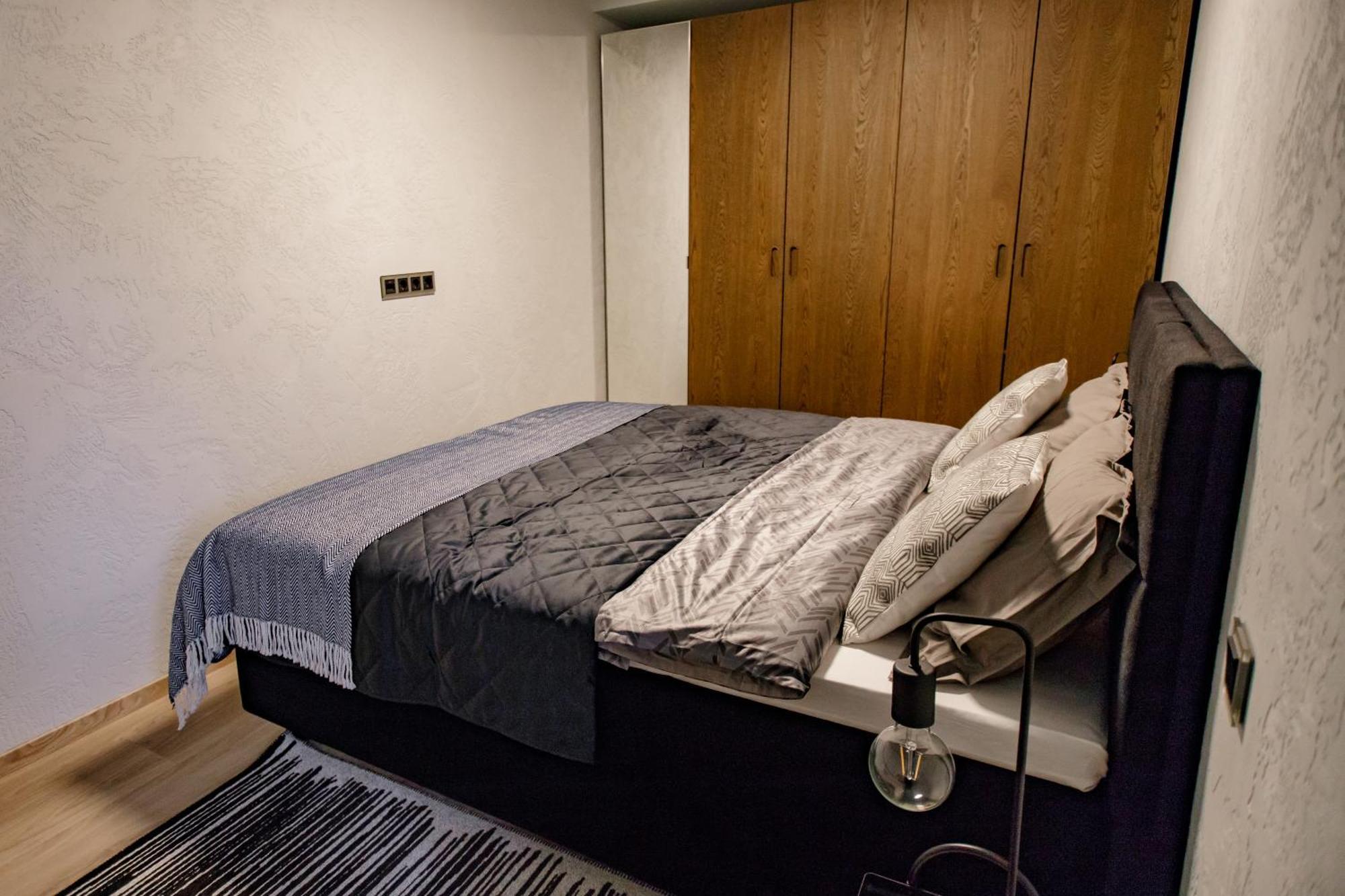 Hales Old Town Urban Apartments Vilnius Phòng bức ảnh