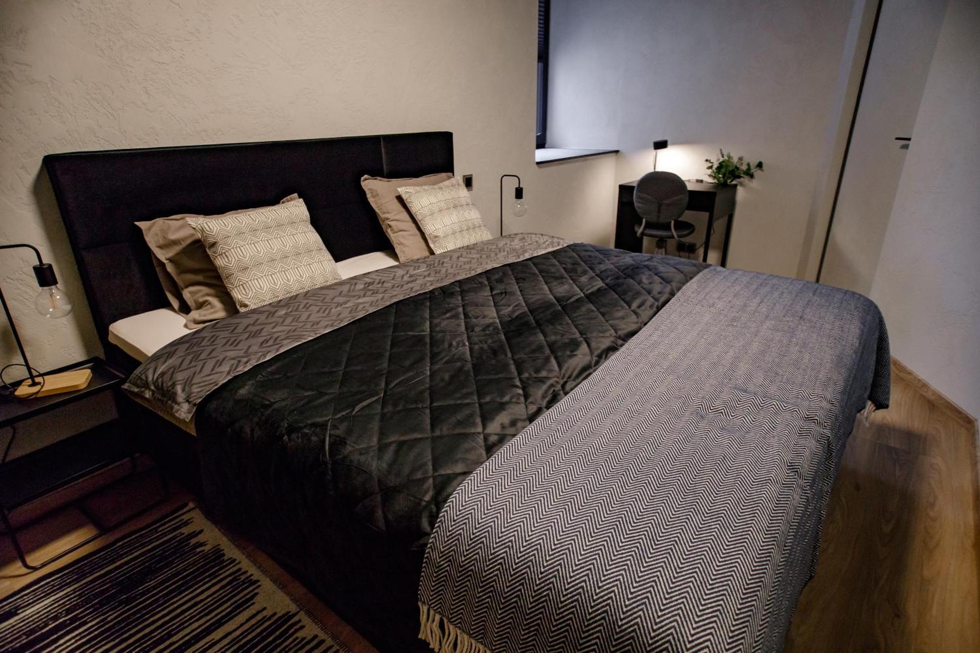 Hales Old Town Urban Apartments Vilnius Ngoại thất bức ảnh